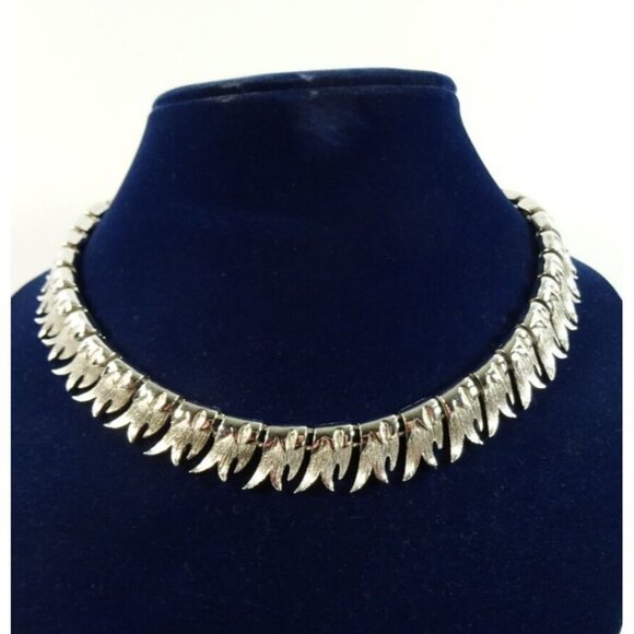 Coro Vintage Necklace Silvertone Choker Statement 15in Fringe Pattern - Picture 5 of 10